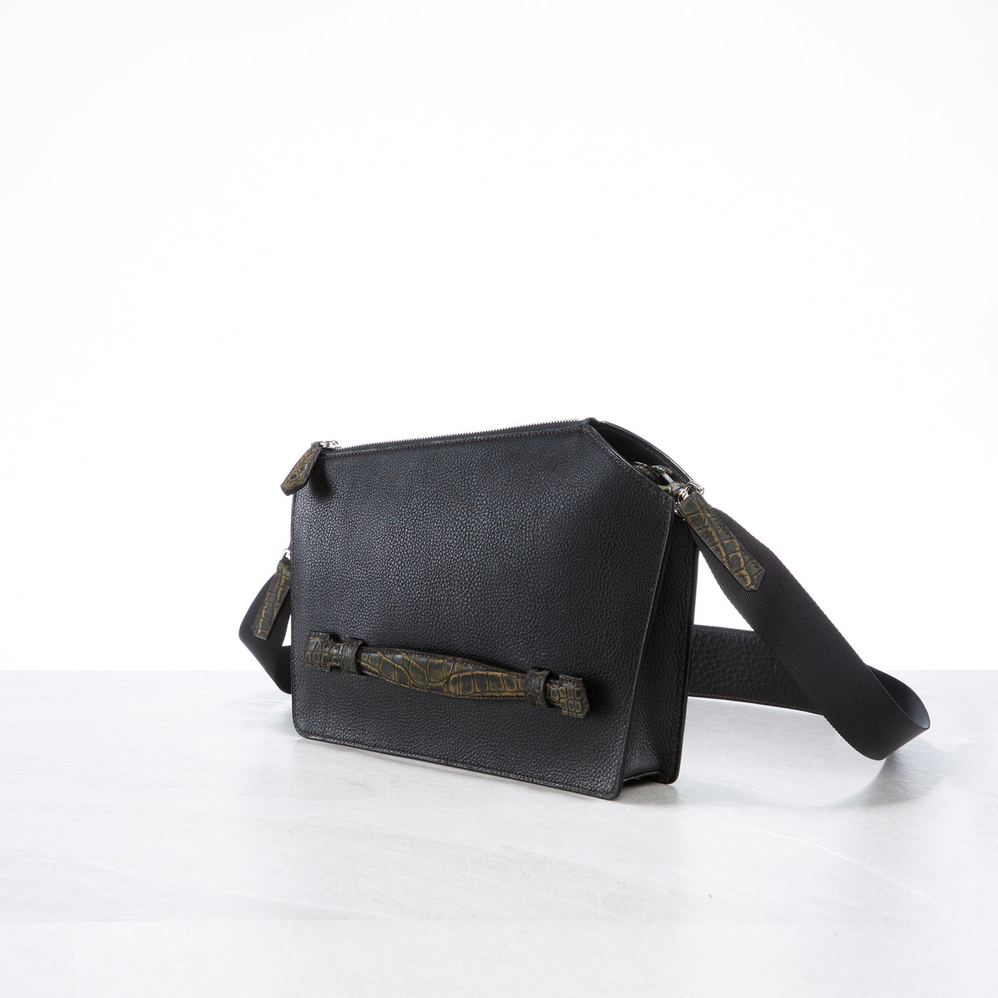 Pochette Q